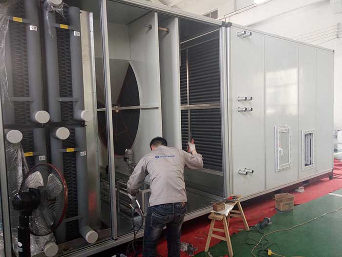 威海某大型化工企業兩臺10%濕度，40000風量2臺除濕機組